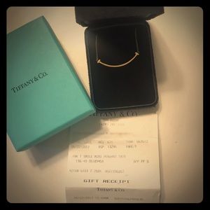 Tiffany’s 18K Gold Smile Necklace